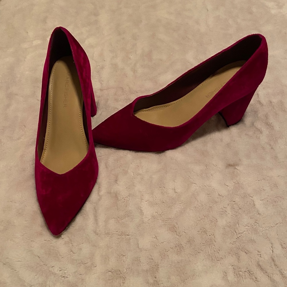 Fuchsia Velvet Pumps